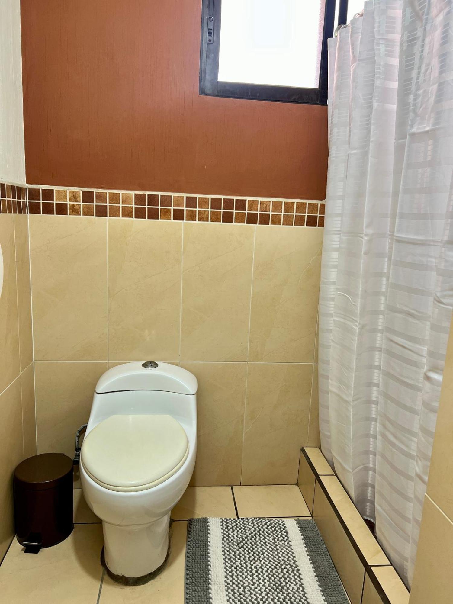 דירות קצאלטננגו Amplio Apartamento, En Colonia Cerezos, Tercer Nivel מראה חיצוני תמונה